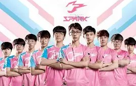 AYX SPORTS-冰球超级杯，胶东闪电队与漠南玄武队鏖战，VAR改判成焦点！逆风翻盘的范本