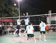 排球夜战：塞北银狐队大胜川蜀猎隼队，临门一脚致胜外援联手发威